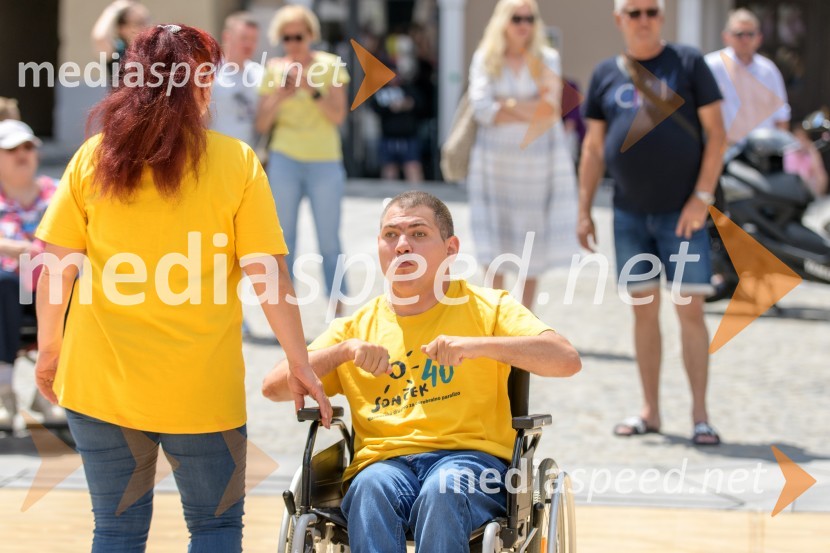 Ples na vozičkih ob 40. obletnici mariborskega društva Sonček