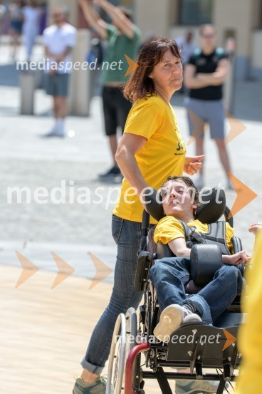 Ples na vozičkih ob 40. obletnici mariborskega društva Sonček