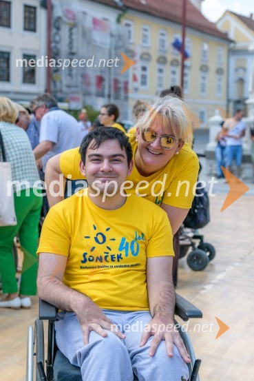 Ples na vozičkih ob 40. obletnici mariborskega društva Sonček