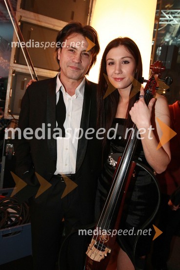 Vlado Kalember, hrvaški pevec in Ana Rucner, violončelistka ter njegova življenjska sopotnicaRTV Net praznuje, novoletni koncert