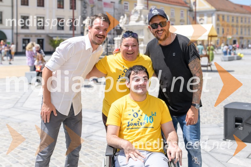  Mitja Šeško, moderator prireditev ;  Urška Vučak Markež, igralka;  ... ;  Boštjan Čukur, raper, 6 Pack ČukurPles na vozičkih ob 40. obletnici mariborskega društva Sonček