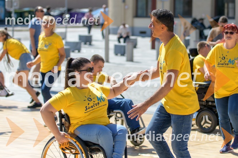 Ples na vozičkih ob 40. obletnici mariborskega društva Sonček