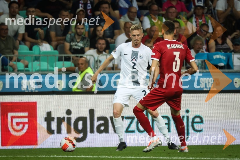  Žan  Karničnik, nogometaš;  ... Nogometna tekma Slovenija-Srbija