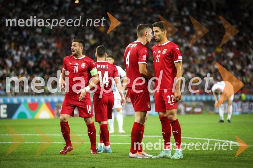 Nogometna tekma Slovenija-Srbija