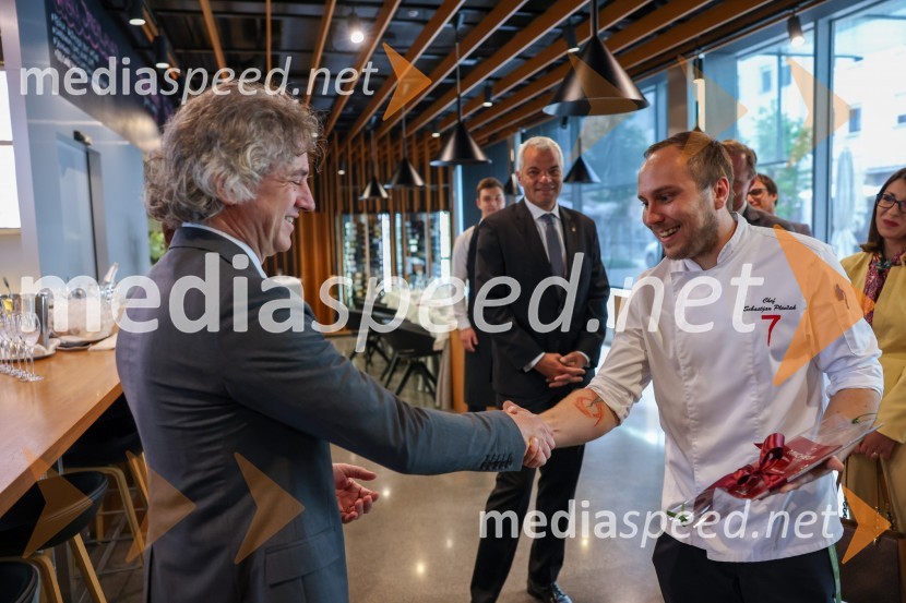 dr. Robert Golob, predsednik vlade RS;  ... Predsednik vlade dr. Robert Golob na delovnem obisku v Mariboru