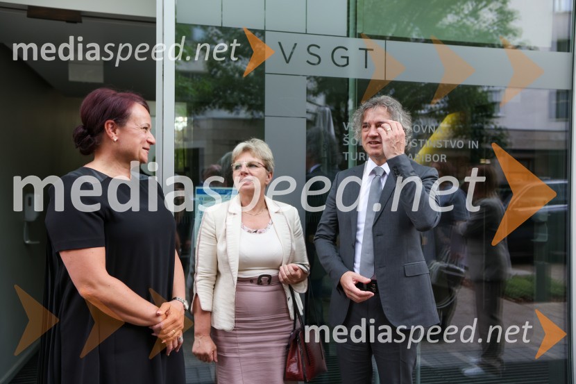 dr. Tanja Angleitner Sagadin, direktorica, VSGT Maribor;  Irena Šinko, ministrica za kmetijstvo, gozdarstvo in prehrano; dr. Robert Golob, predsednik vlade RSPredsednik vlade dr. Robert Golob na delovnem obisku v Mariboru