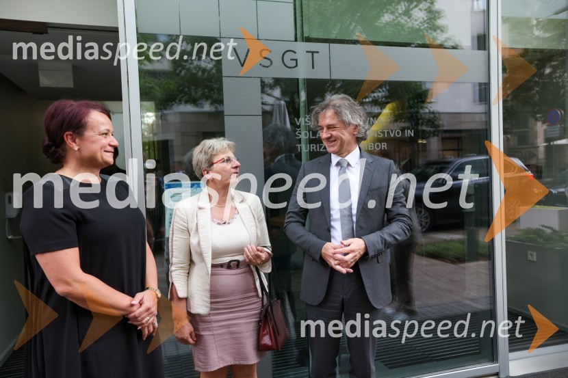 dr. Tanja Angleitner Sagadin, direktorica, VSGT Maribor;  Irena Šinko, ministrica za kmetijstvo, gozdarstvo in prehrano; dr. Robert Golob, predsednik vlade RSPredsednik vlade dr. Robert Golob na delovnem obisku v Mariboru