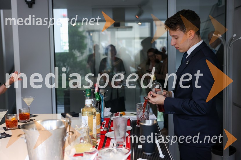 Predsednik vlade dr. Robert Golob na delovnem obisku v Mariboru