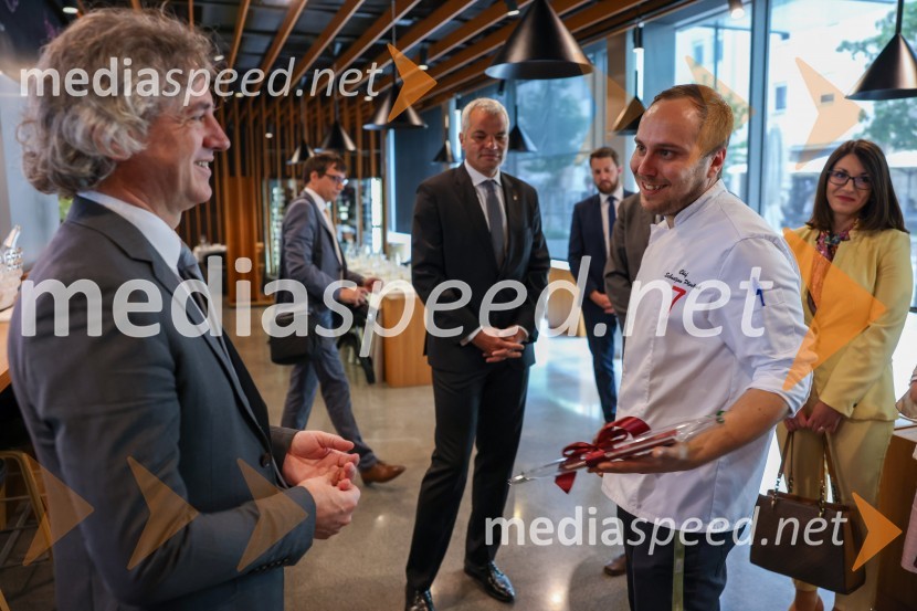 dr. Robert Golob, predsednik vlade RS;  ... Predsednik vlade dr. Robert Golob na delovnem obisku v Mariboru