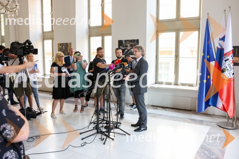 dr. Robert Golob, predsednik vlade RSPredsednik vlade dr. Robert Golob na delovnem obisku v Mariboru