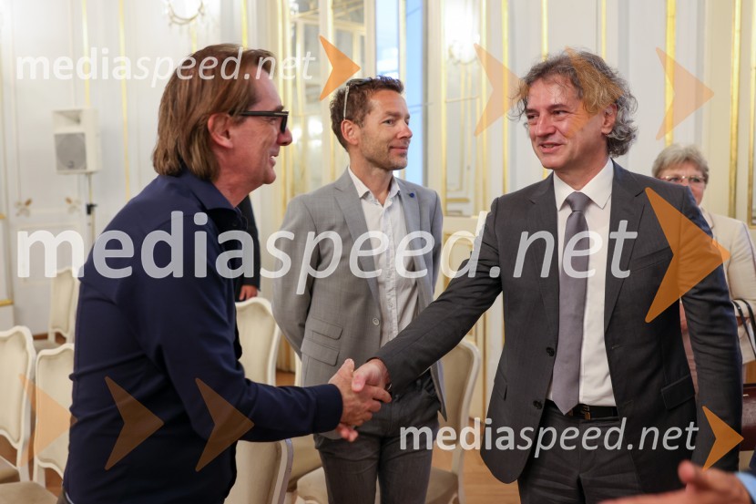  ... ;  Aleš Novak, umetniški direktor Festival Borštnikovo srečanje; dr. Robert Golob, predsednik vlade RSPredsednik vlade dr. Robert Golob na delovnem obisku v Mariboru
