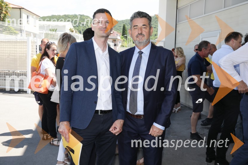  ... ;  Damjan Lah, direktor Poslovne enote Pošte Slovenije v KopruOdprtje nove enote Pošte Slovenije v Portorožu