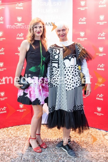  Tereza Poljanič, voditeljica oddaje Zdravo, lastnica blagovne znamke Tereza's Choice;  Barbra Drnač, plesalkaFilmski festival Krafft 2022, otvoritev