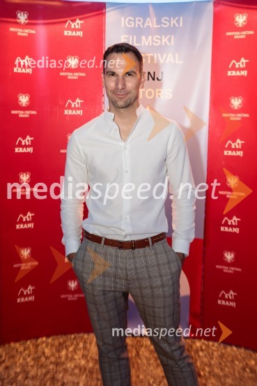  Matevž Česen, poklicni plesalec, koreograf, trener športnega plesa, plesni sodnik Filmski festival Krafft 2022, otvoritev