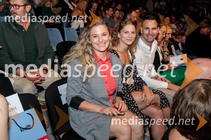  Lucija Velkavrh, plesalka, koreografinja;  Lara Šlibar, Bolero Dance Center;  Matevž Česen, poklicni plesalec, koreograf, trener športnega plesa, plesni sodnik Filmski festival Krafft 2022, otvoritev