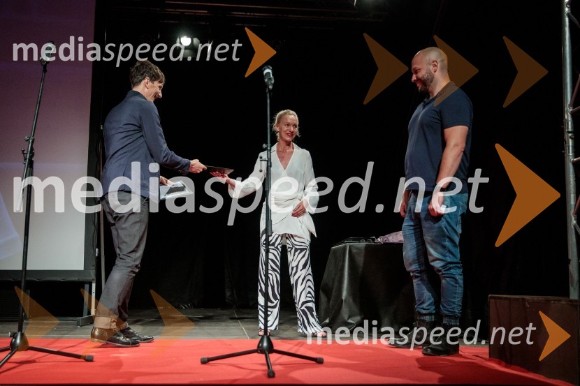  ... ;  Rosana Hribar, plesalka, predstojnica sodobne katedre Akademije za ples;  ... Filmski festival Krafft 2022, otvoritev