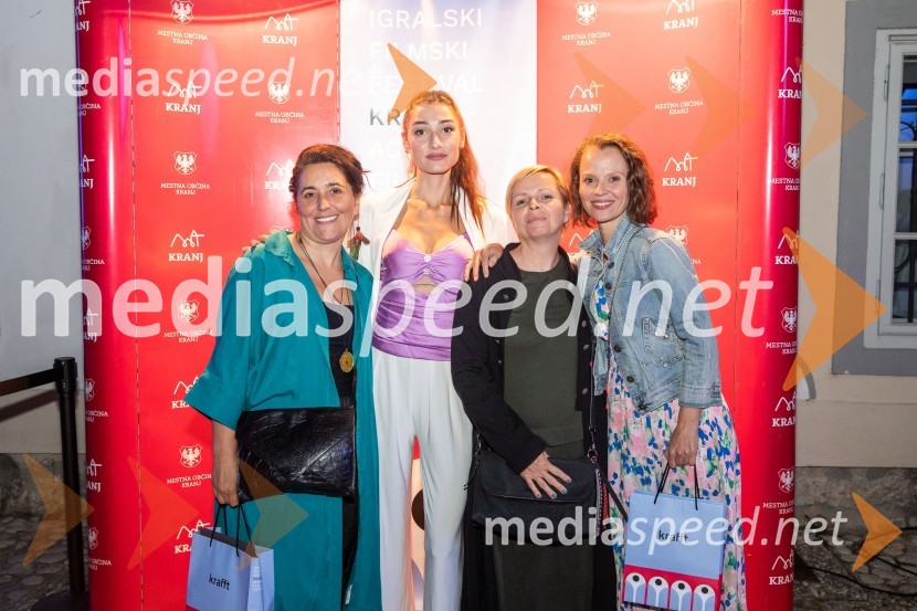  ... ;  Zala Djurić, igralka;  ... ;  Mojca Fatur, igralkaFilmski festival Krafft 2022, otvoritev