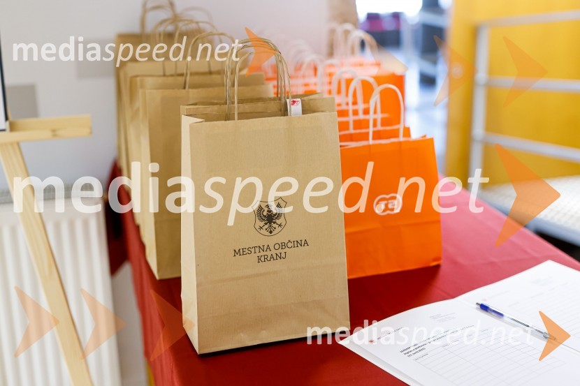 Novinarska konferenca MO Kranj ob podpisu pogodbe za vzpostavitev digitalne platforme