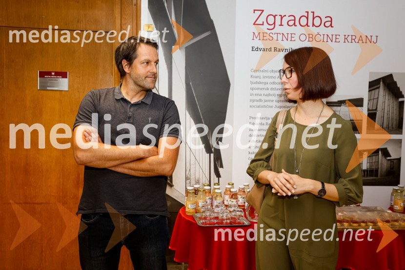 Novinarska konferenca MO Kranj ob podpisu pogodbe za vzpostavitev digitalne platforme