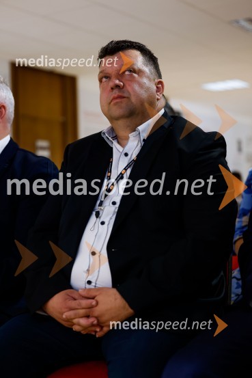 Novinarska konferenca MO Kranj ob podpisu pogodbe za vzpostavitev digitalne platforme