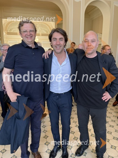  ... ;  Edward Clug, umetniški direktor, Balet SNG Maribor;  ... Predsednik Pahor odlikoval Elzo Budau, Edwarda Cluga in Ervina Hartmana