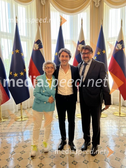  Dragica Petrovič, režiserka in producentka;  Edward Clug, umetniški direktor, Balet SNG Maribor;  ... Predsednik Pahor odlikoval Elzo Budau, Edwarda Cluga in Ervina Hartmana