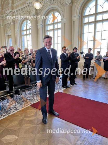  Borut Pahor, predsednik Republike SlovenijePredsednik Pahor odlikoval Elzo Budau, Edwarda Cluga in Ervina Hartmana