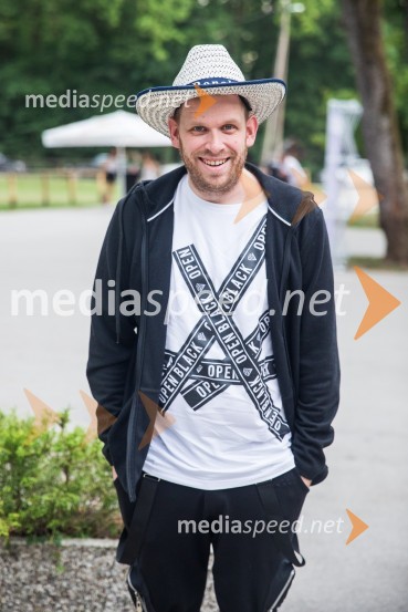 Lady piknik pod klobuki 2022