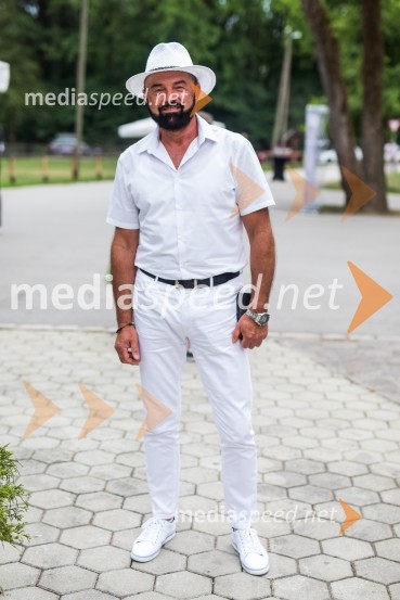 Lady piknik pod klobuki 2022