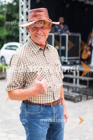 Lady piknik pod klobuki 2022