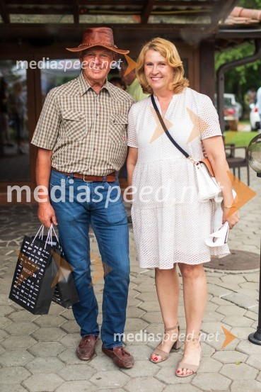  ... ;   Simona Dakič Nemanič, odgovorna urednica revije LadyLady piknik pod klobuki 2022