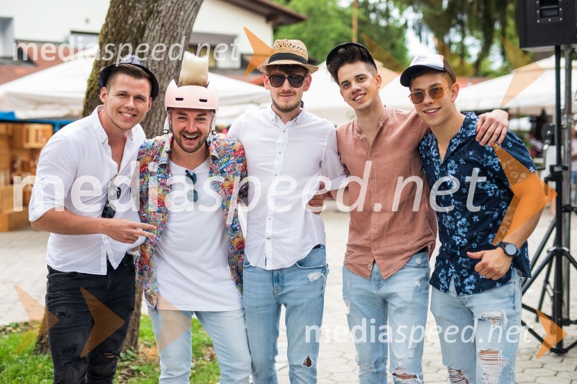  Tilen Tomšič, Dejan Dogaja Band;  Dejan Krajnc, Dejan Dogaja;  ... ;  Anže Počkar, Dejan Dogaja Band;  Andraž Prelec, Dejan Dogaja BandLady piknik pod klobuki 2022