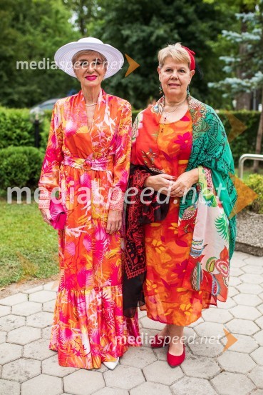  Metka  Premerl, slavistka;  Irena  Butoln, germanistkaLady piknik pod klobuki 2022