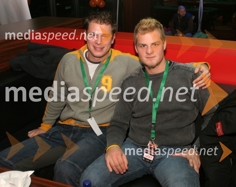 Matej Prelog in Klemen Kogler, veslačaBowling zvezd, finale Planet Tuš Celje