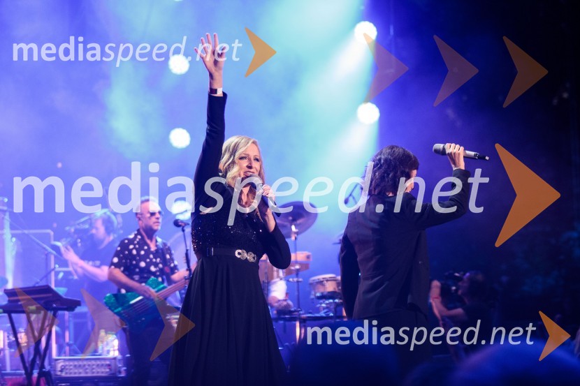  Anja Križnik Tomažin, voditeljicaVal 202, veliki koncert ob 50. obletnici