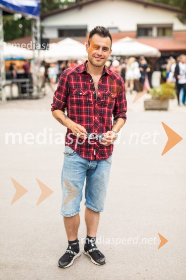  Omar Naber, glasbenikLady piknik pod klobuki 2022