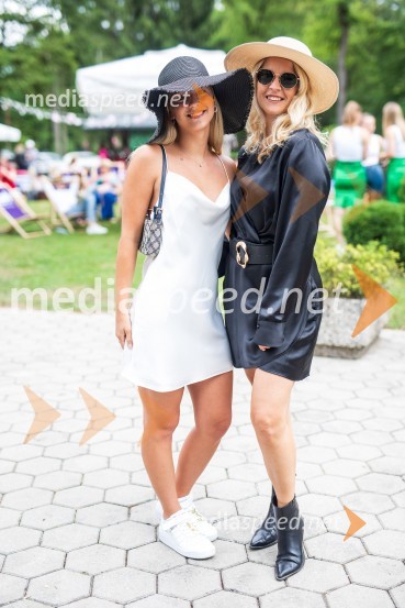  Tia Vlahović;  Petra VlahovićLady piknik pod klobuki 2022