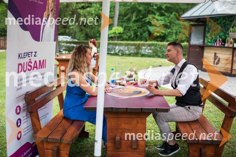  ... ;  Damjan Murko, pevecLady piknik pod klobuki 2022