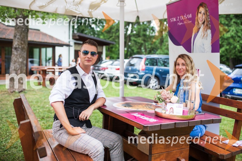  Damjan Murko, pevec;  ... Lady piknik pod klobuki 2022