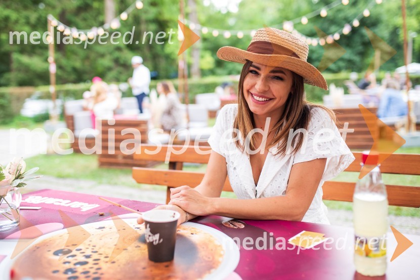 Lady piknik pod klobuki 2022