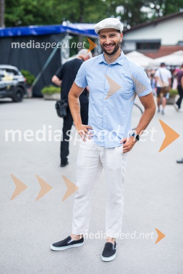  Uroš Bitenc, moderator, vplivnešLady piknik pod klobuki 2022