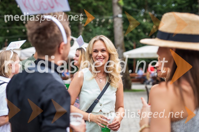  Melani Mekicar, radijska in televizijska voditeljicaLady piknik pod klobuki 2022