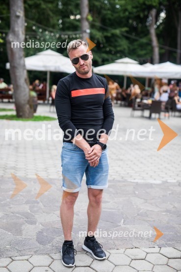  Denis Avdić, voditeljLady piknik pod klobuki 2022