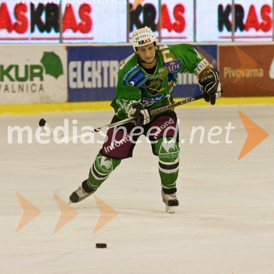 Tomaž Vnuk, kapetan Tilie Olimpije in strelec drugega zadetkaHokej: Liga Ebel, 42. krog: Tilia Olimpija - Innsbruck