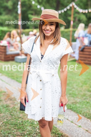 Lady piknik pod klobuki 2022