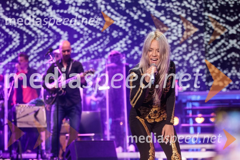  Aleksandra Josić, pevka skupine King FooVal 202, veliki koncert ob 50. obletnici