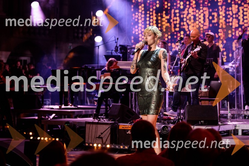  Sara Briški Cirman - Raiven, pevka, harfistkaVal 202, veliki koncert ob 50. obletnici