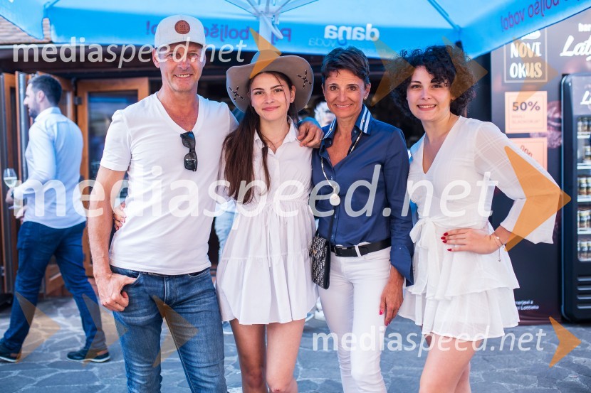  Jože Potrebuješ, skupina Čuki;  Eva Potrebuješ;  Andreja Potrebuješ;  Petra  PotrebuješLady piknik pod klobuki 2022