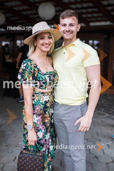 Lady piknik pod klobuki 2022