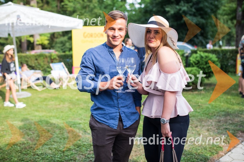  Jan  Klobasa, nogometaš in zmagovalec šova Kmetija 2019;  ... Lady piknik pod klobuki 2022